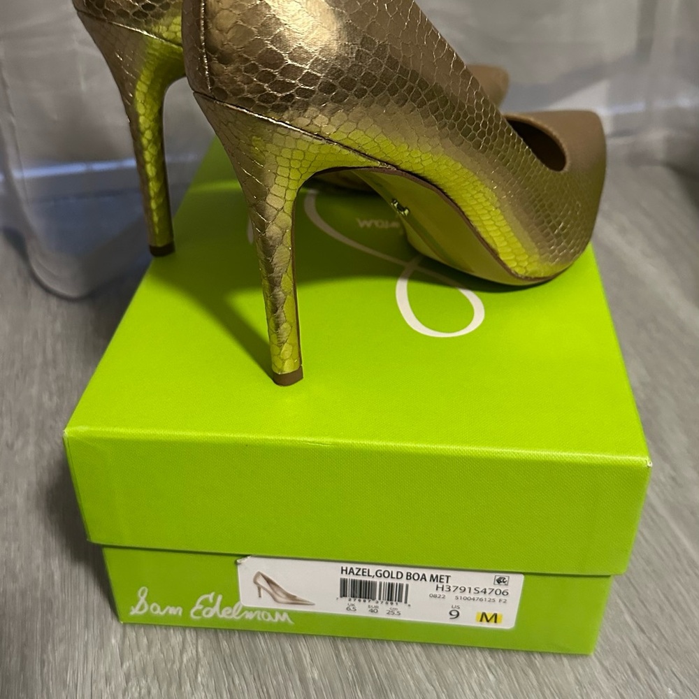 Sam Edelman Gold Snakeskin Heels - Picture 3 of 4
